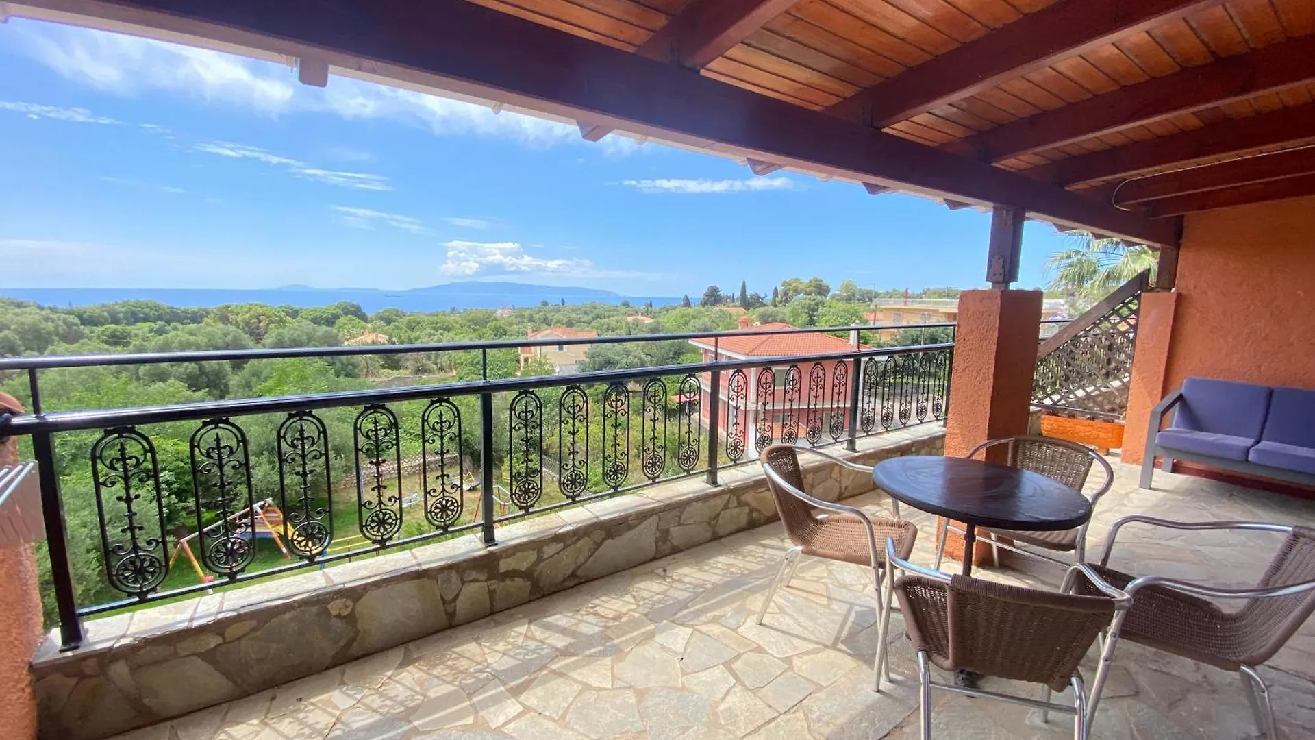 Sunrise Inn Pesádha ホテル