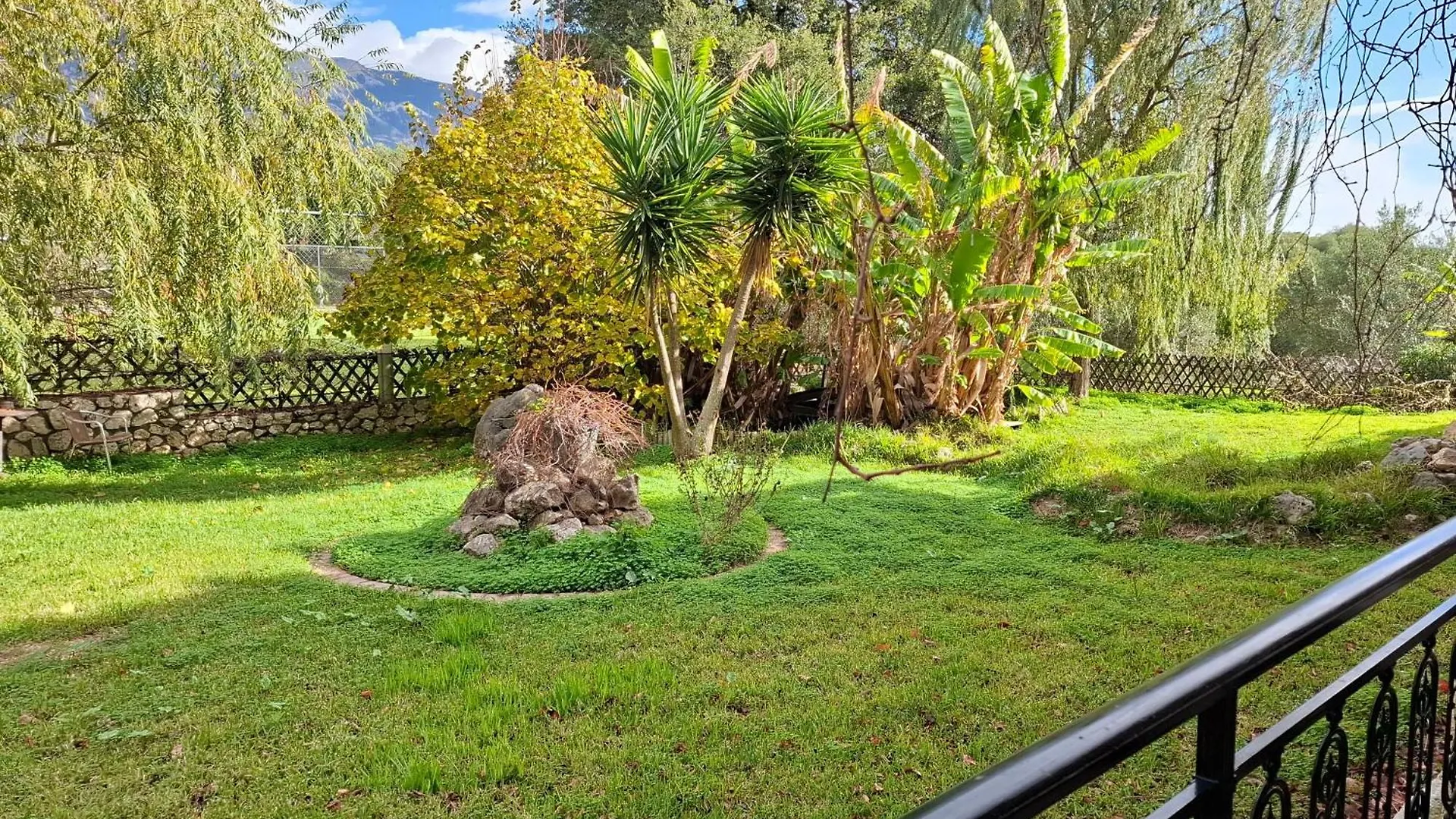 ホテル Sunrise Inn Pesádha