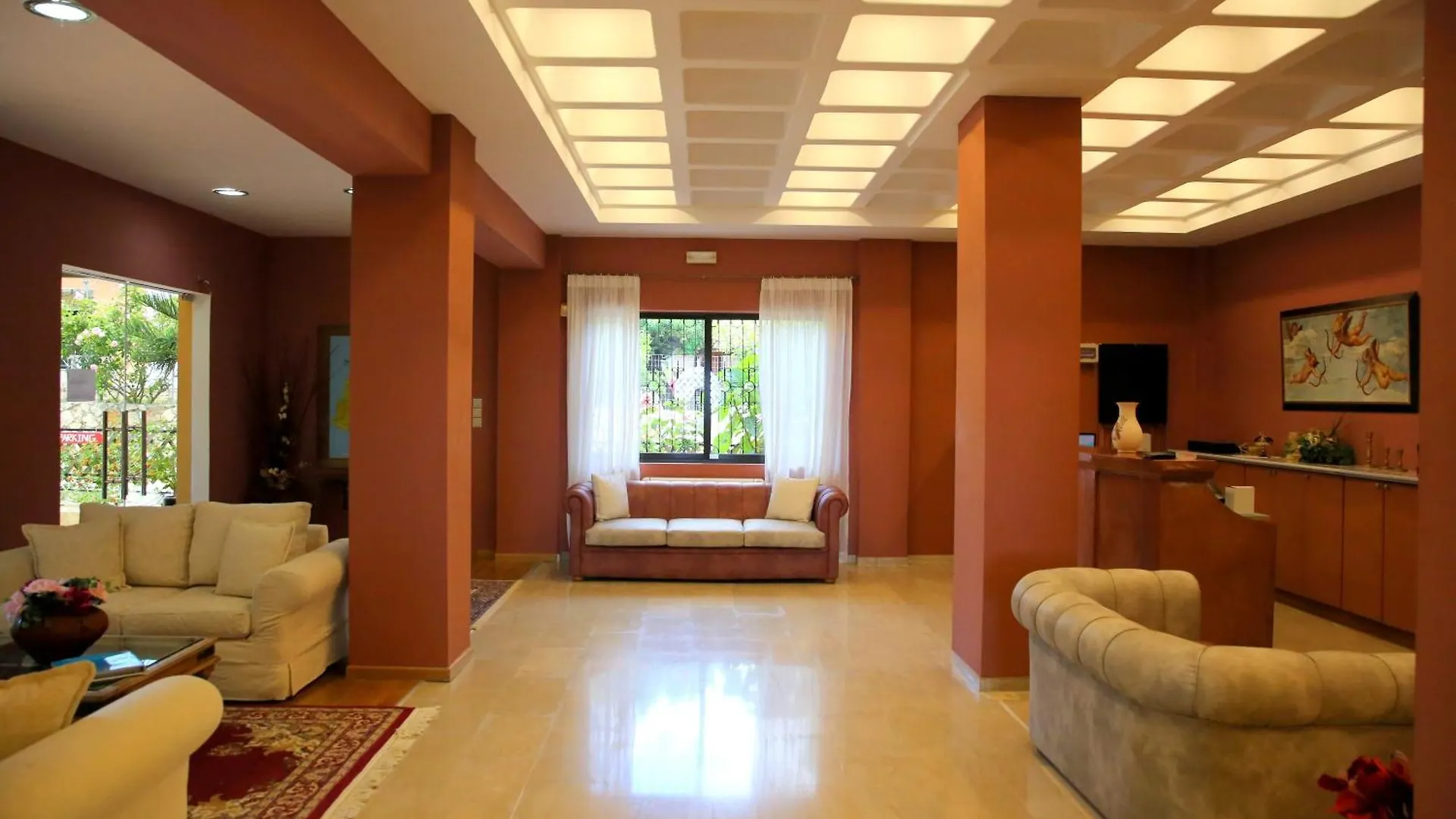 *** ホテル Sunrise Inn Pesádha ギリシャ