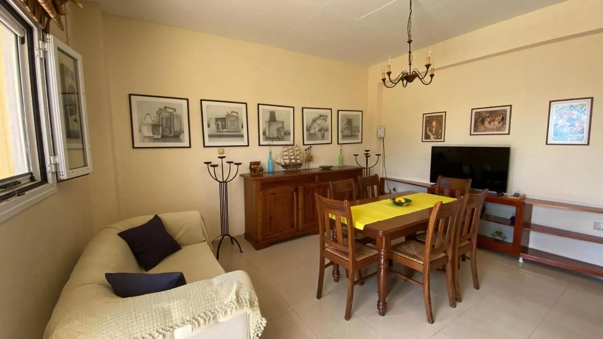 ホテル Sunrise Inn Pesádha