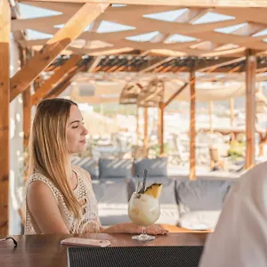 https://agni-on-the-beach.hotelschalkidiki.net